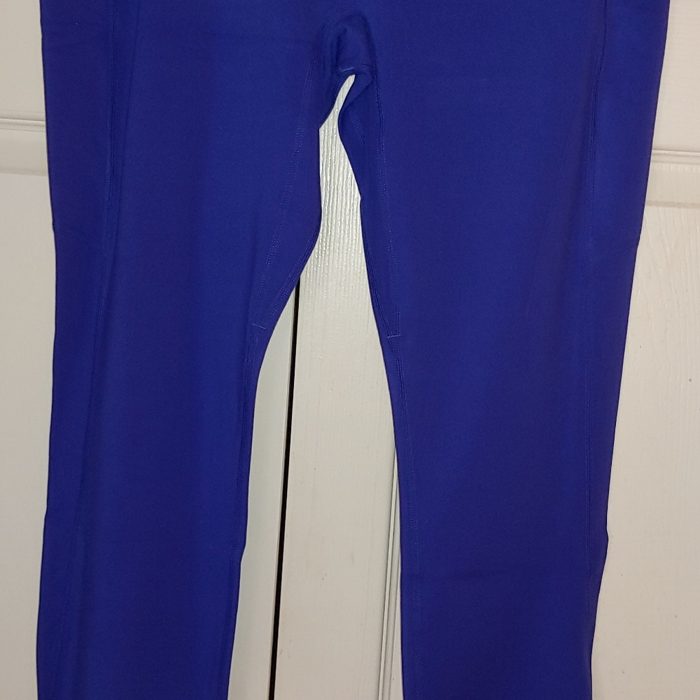 Fabletics blue leggings
